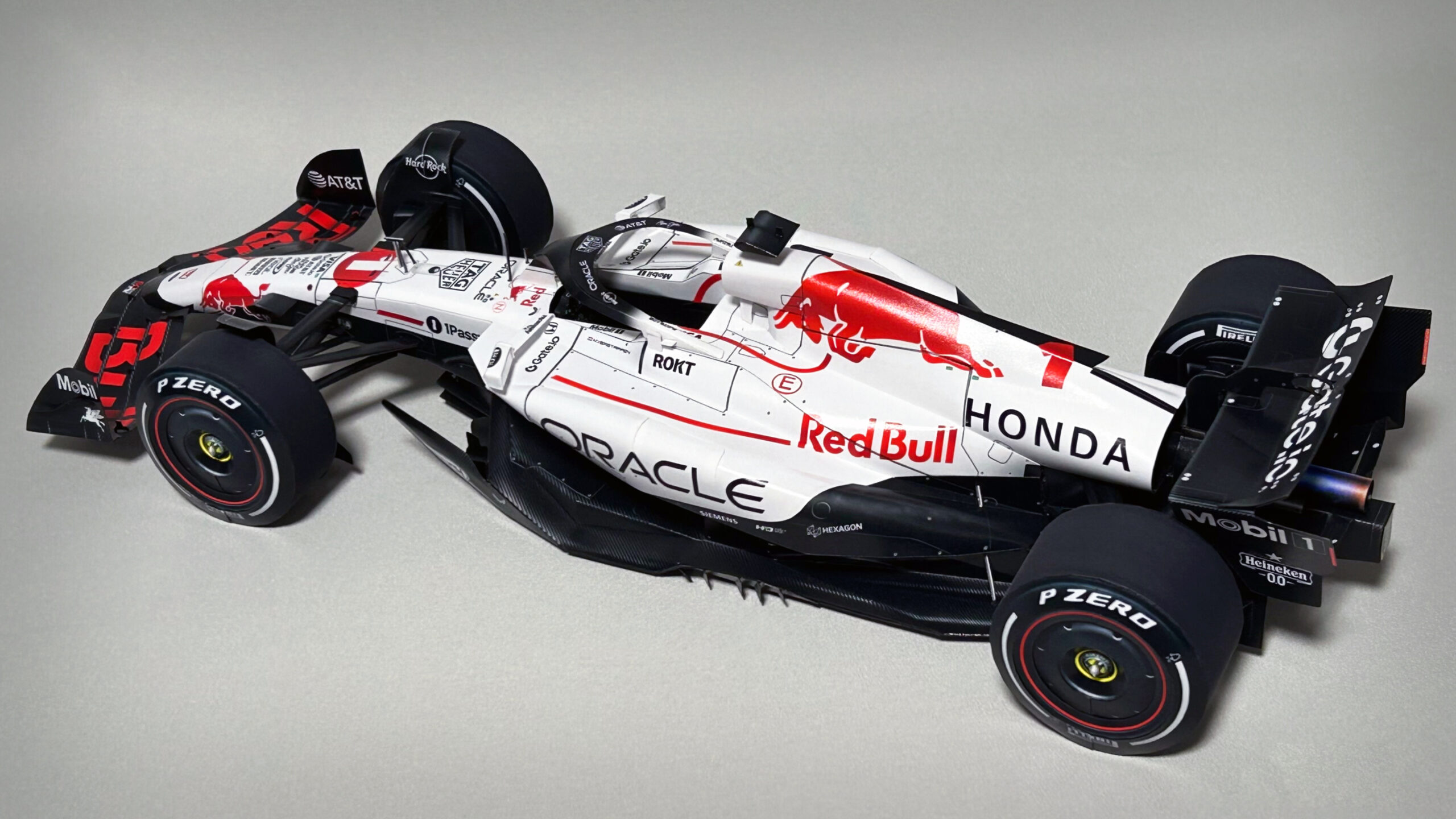 Red Bull RB21 - 2025 (Max Verstappen) - Imagem 9